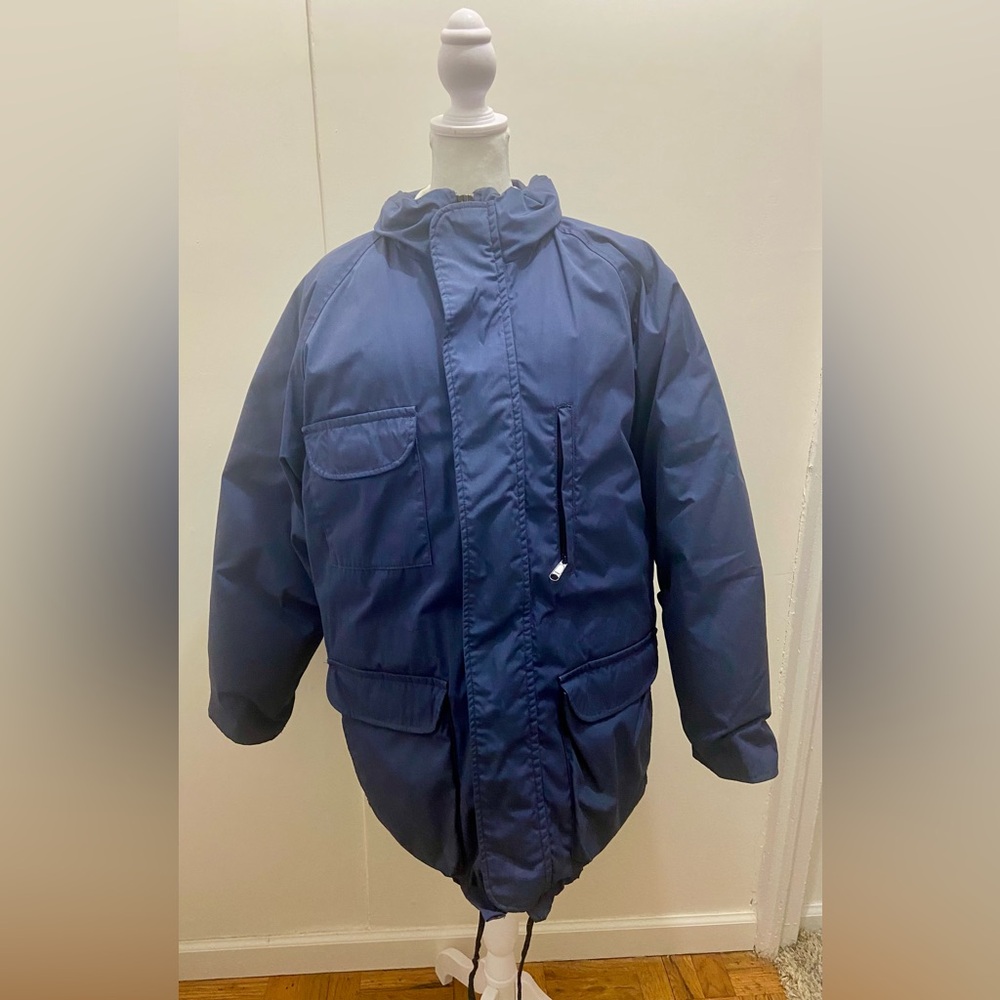 Eddie Bauer Men’s Outdoor Gorpcore Navy Puffer Jacket